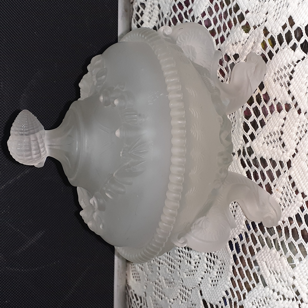 Vintage Westmoreland Argonaut Frosted Glass Covered Dish Seaside Design